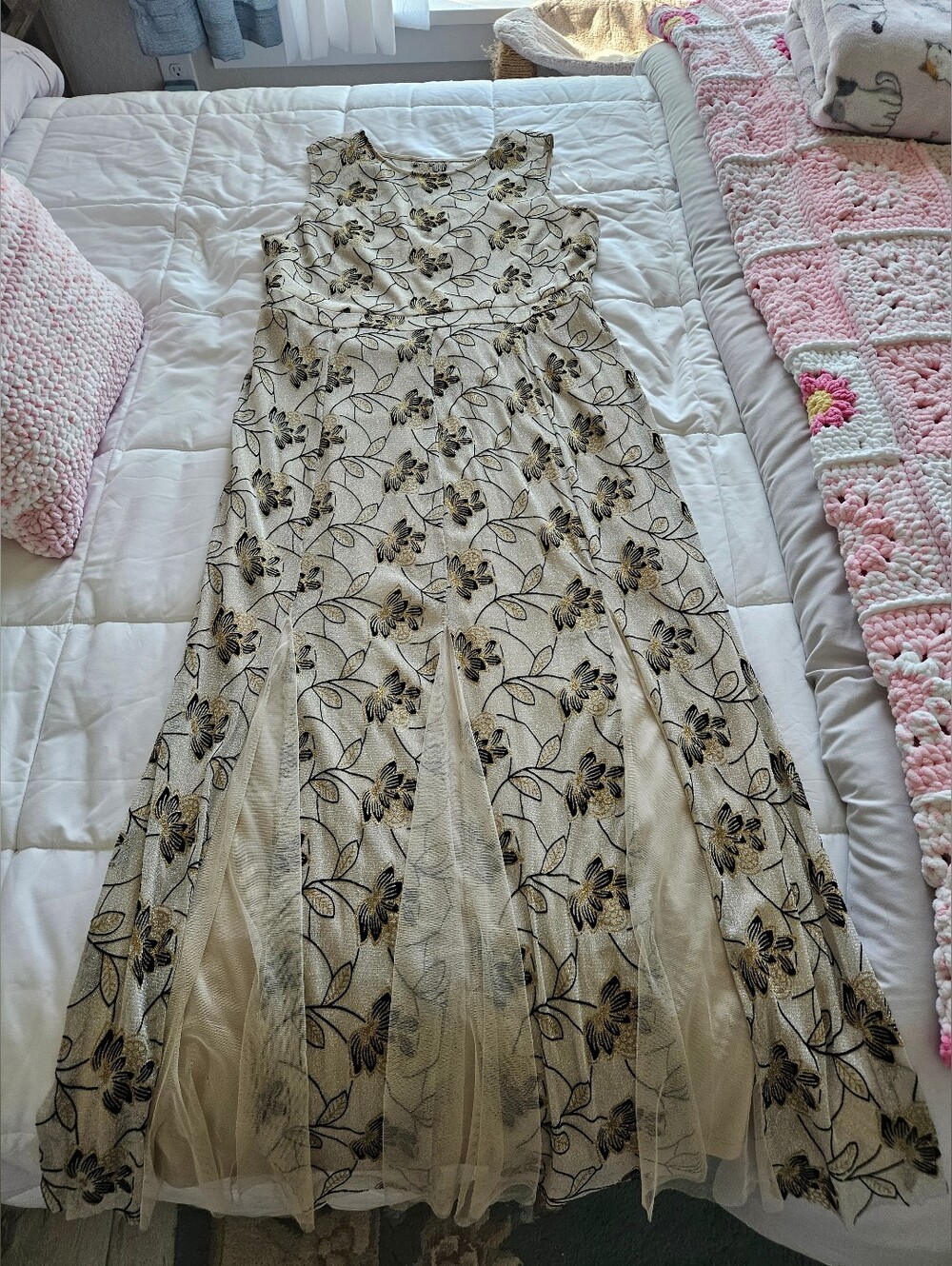 Candalite Special Occasion Gown